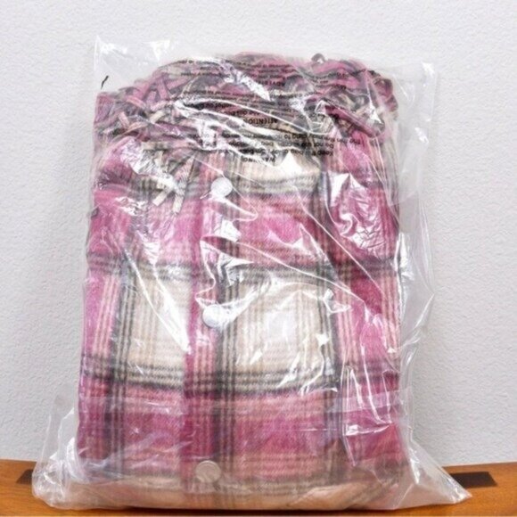 NWT BlankNYC Woodstock Wool Plaid Fringe Shacket XS Pink Oversized Flannel - Picture 6 of 6